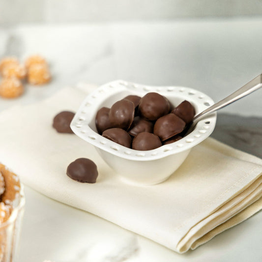 amaretti gusto cioccolato fondente artigianali